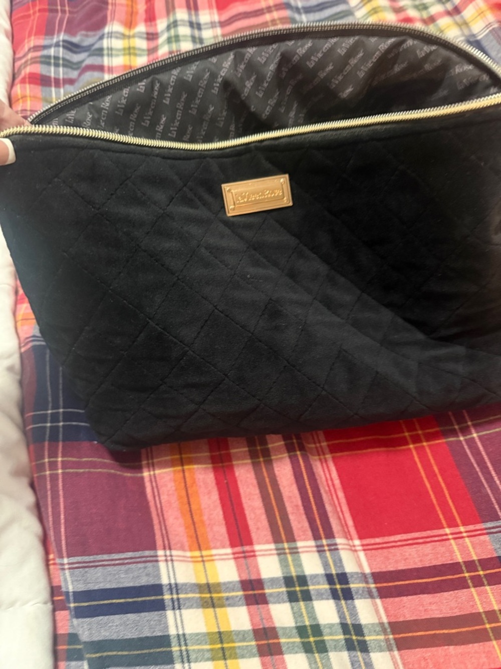 LaVieen rose Black Quilted Cosmetic Case with Gold Accent Plate goodie bag